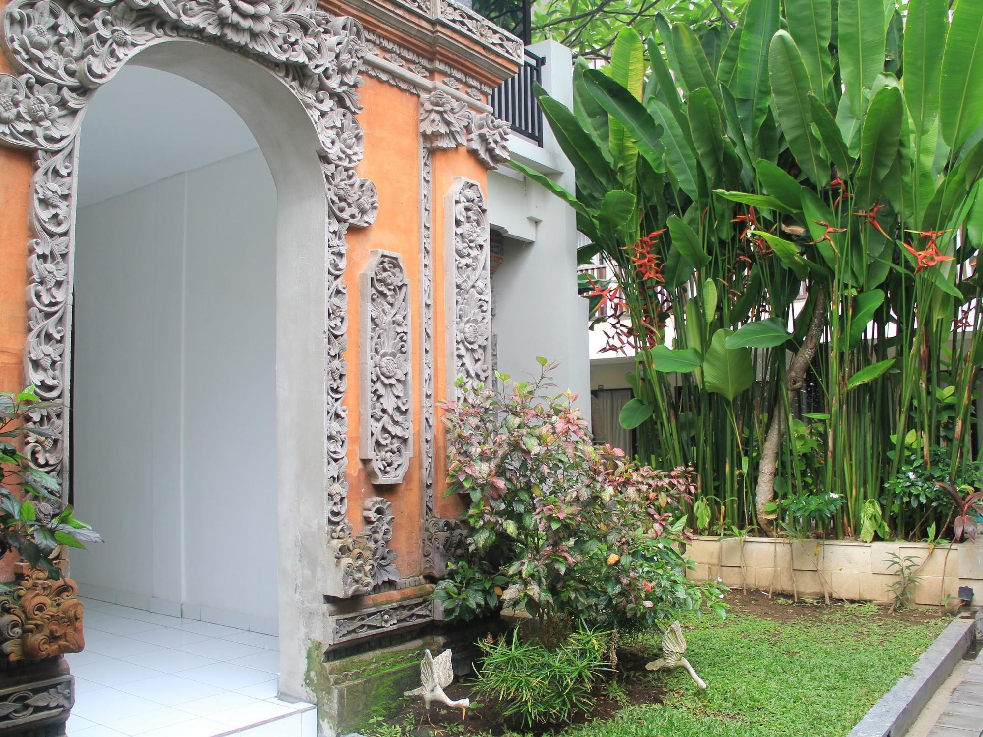 The Kubu Hotel Kuta Lombok Exterior foto