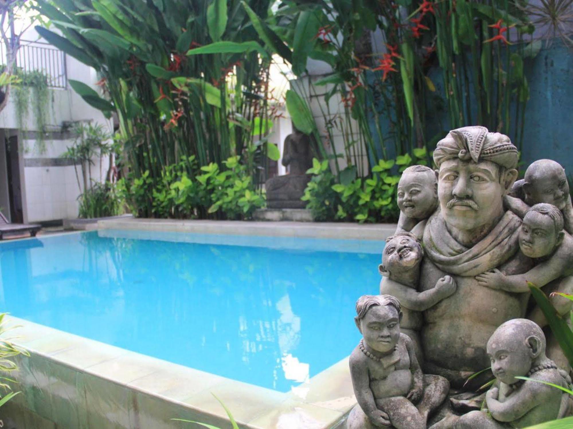 The Kubu Hotel Kuta Lombok Exterior foto