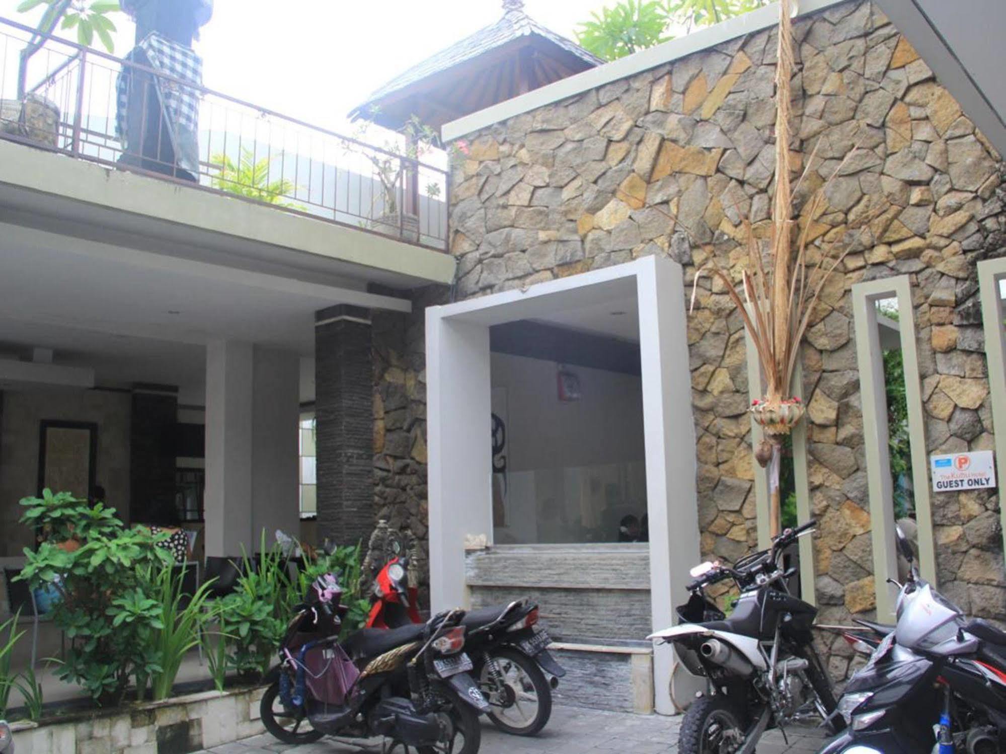 The Kubu Hotel Kuta Lombok Exterior foto